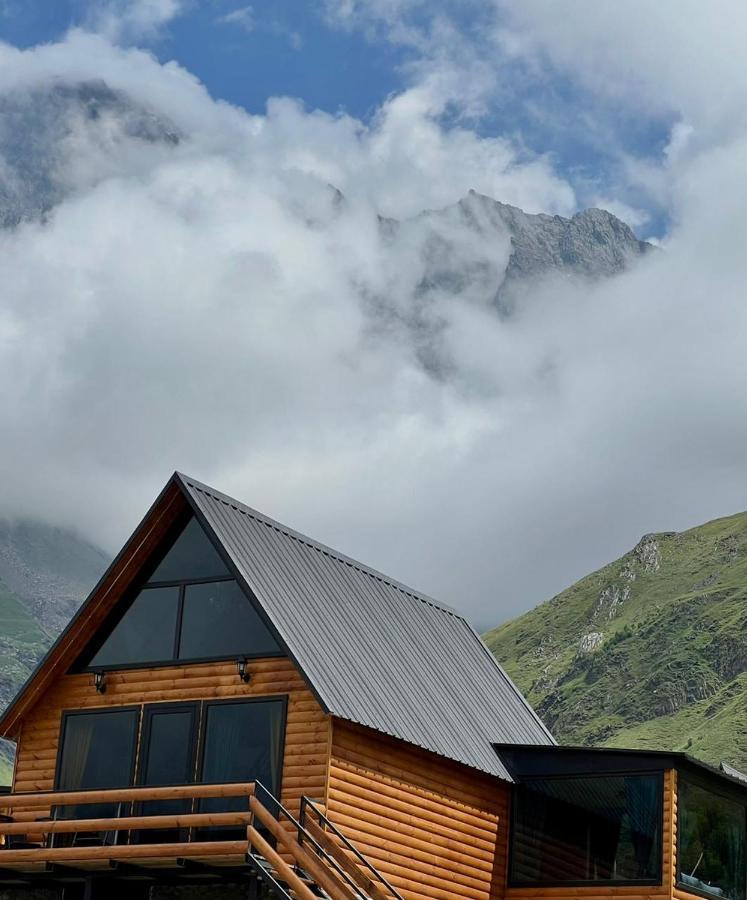 Kazbegi Inn Cottages Luaran gambar