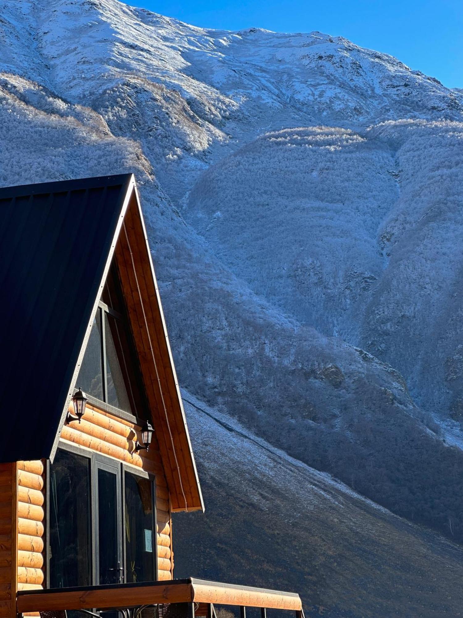 Kazbegi Inn Cottages Luaran gambar