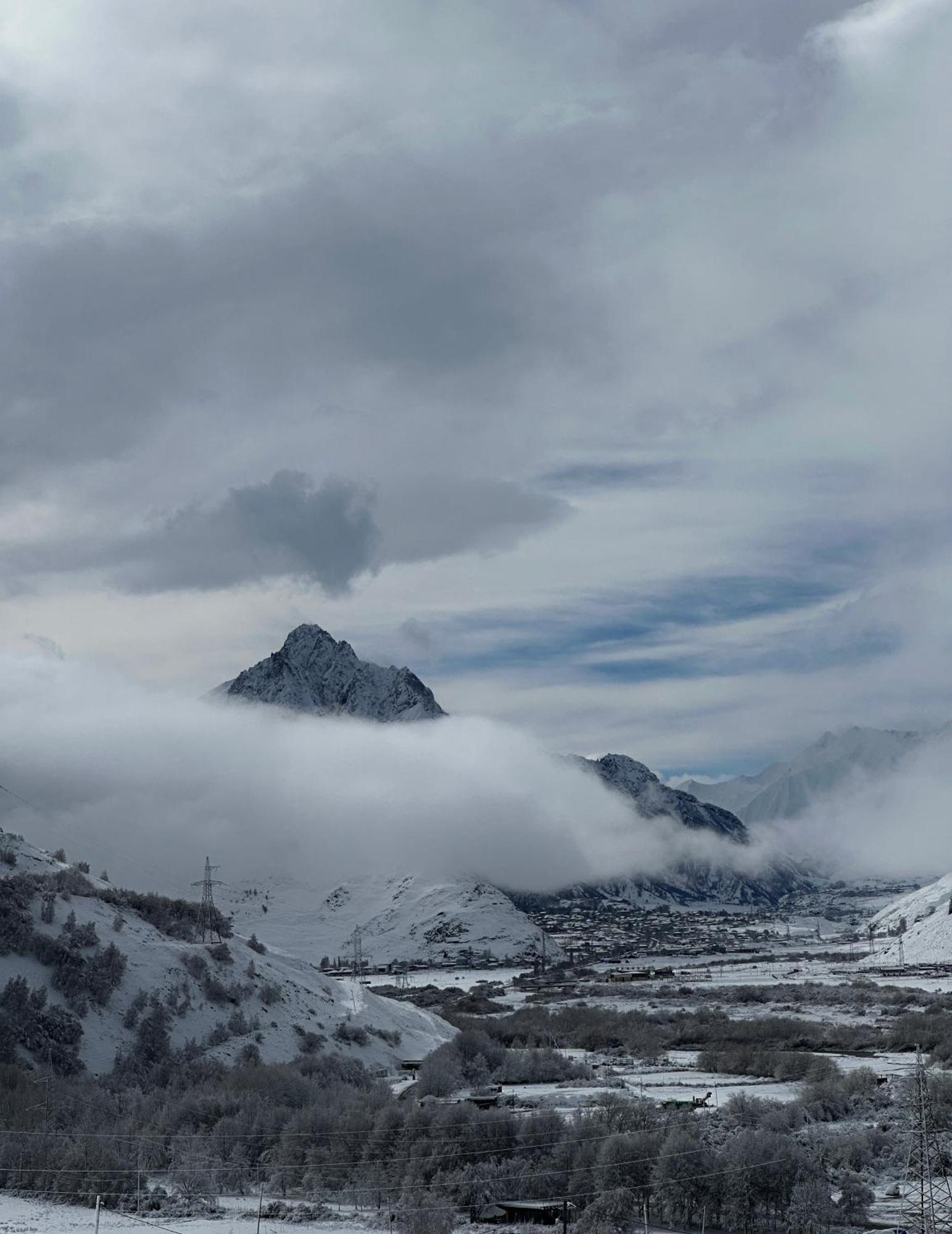 Kazbegi Inn Cottages Luaran gambar