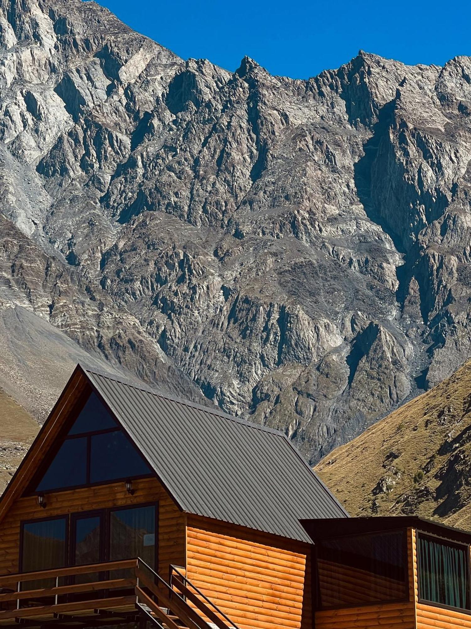 Kazbegi Inn Cottages Luaran gambar