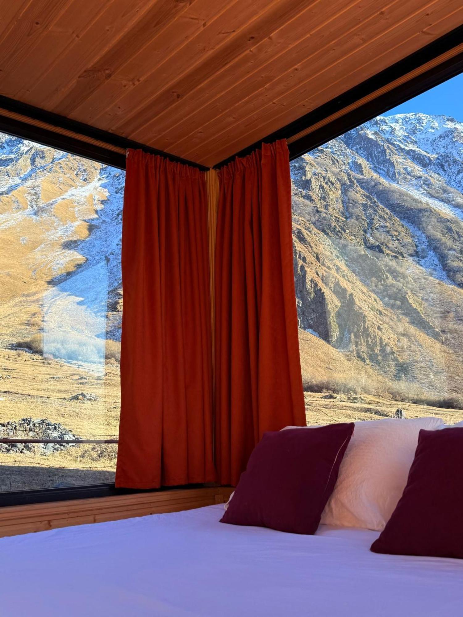 Kazbegi Inn Cottages Luaran gambar