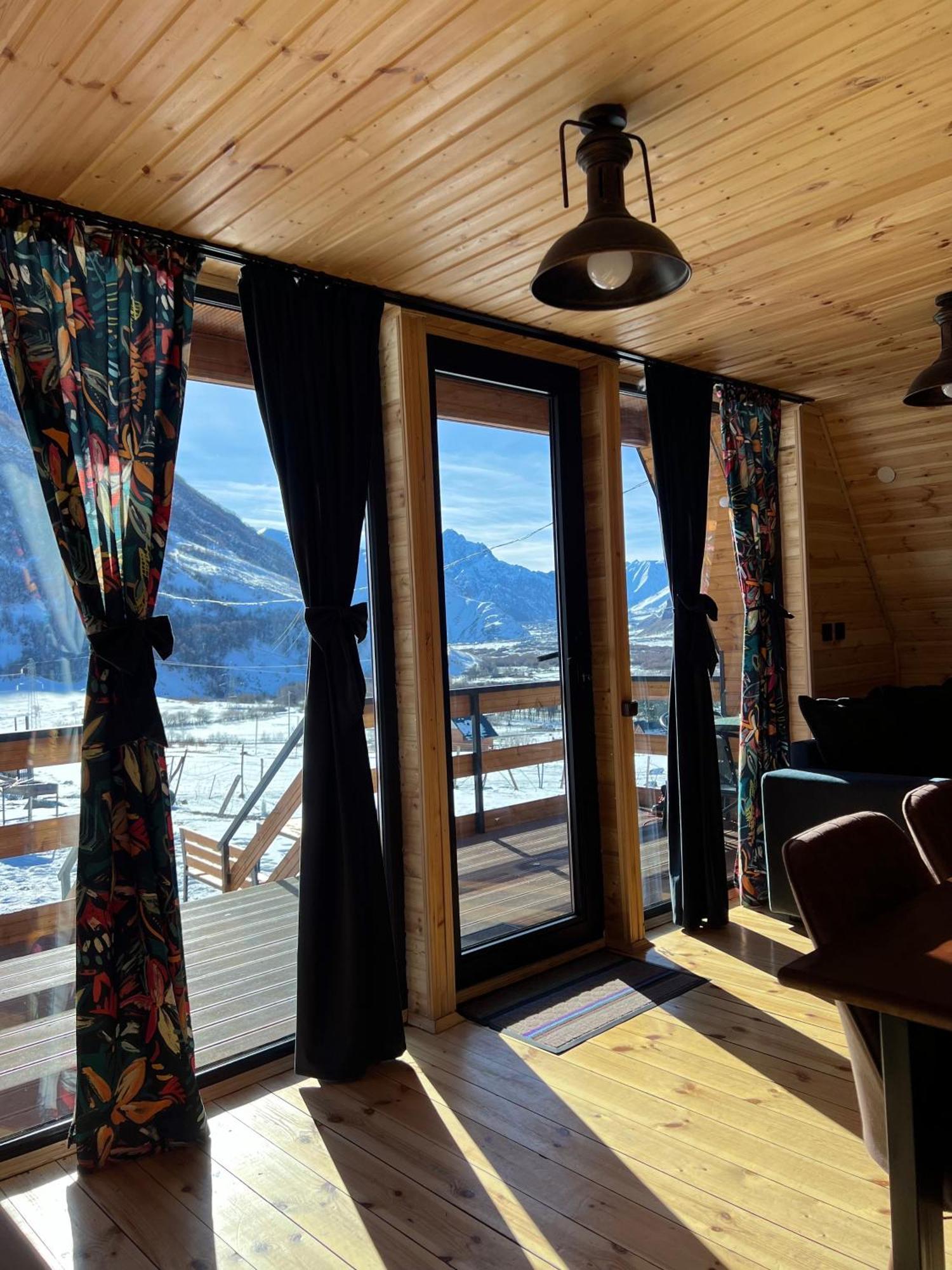 Kazbegi Inn Cottages Luaran gambar